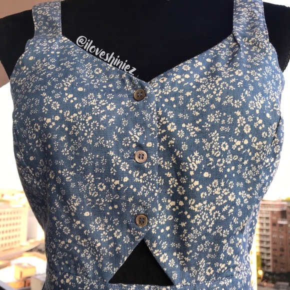 •Forever 21• Flared Cutout Dress M - Picture 4 of 6